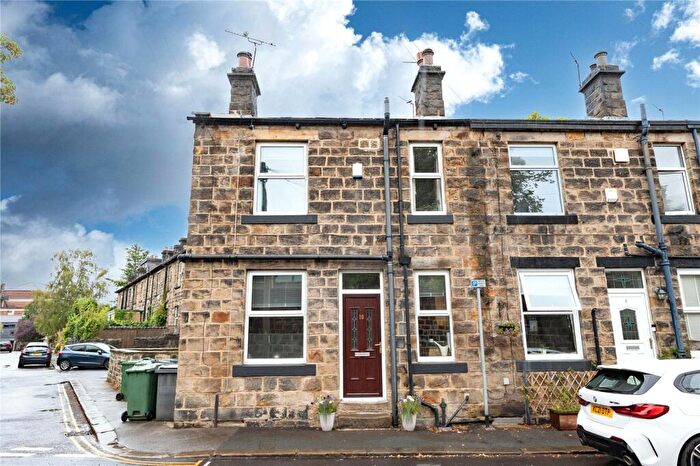 2 Bedroom End Of Terrace House For Sale In Clarence Road, Horsforth, Leeds, West Yorkshire, LS18