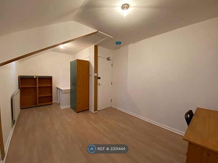 5 Bedroom Maisonette To Rent In Meldon Terrace, Newcastle Upon Tyne, NE6