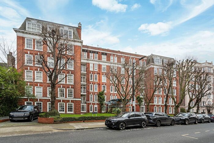 2 Bedroom Flat For Sale In Circus Lodge, Circus Road, St John's Wood, London, NW8