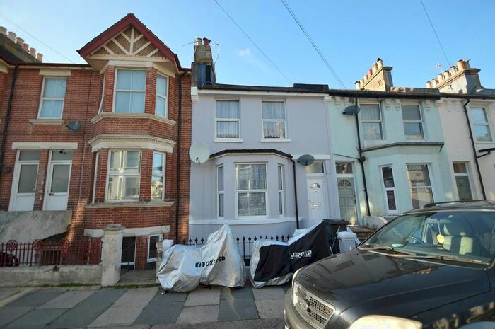 1 Bedroom Flat To Rent In Emmanuel Road, Hastings, East Sussex, TN34