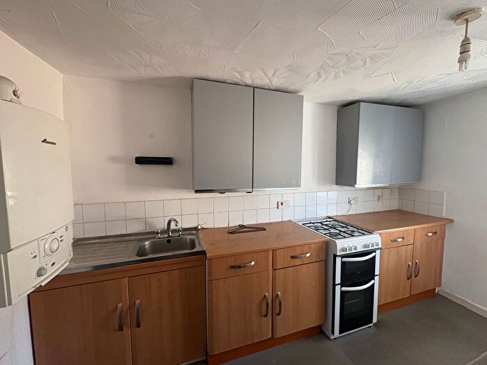 2 Bedroom Maisonette To Rent In Embankment Road, Plymouth, PL4