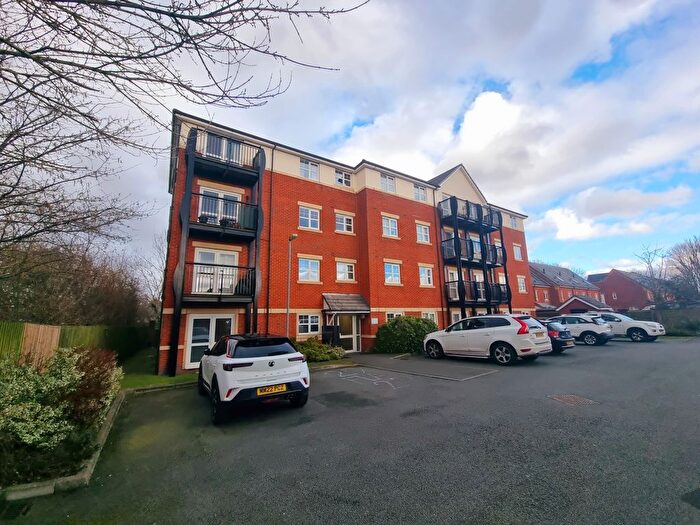 2 Bedroom Flat To Rent In Breccia Gardens, St. Helens, WA9