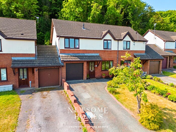 3 Bedroom Terraced House For Sale In Tan Y Coed, Carmel, CH8