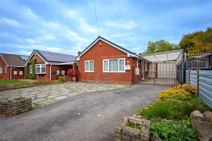 2 Bedroom Bungalow For Sale In Wood Hayes Road, Wednesfield, Wolverhampton, West Midlands, WV11