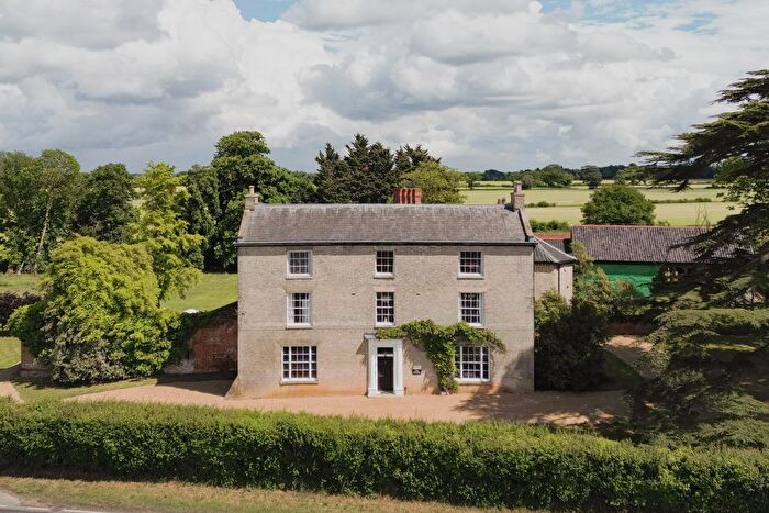 7 Bedroom Detached House For Sale In The Cedars, Long Stratton, Norfolk, NR15