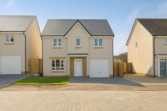 4 Bedroom Detached House For Sale In Riverway Place, Stirling, FK8