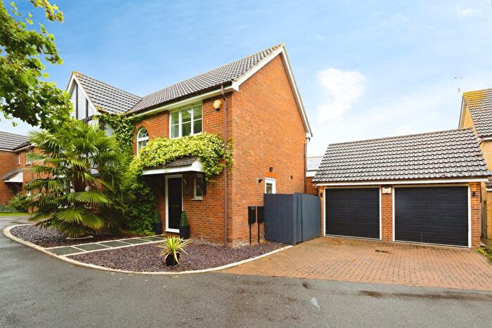 4 Bedroom Detached House For Sale In Acorn Close, Kingsnorth, Ashford, TN23