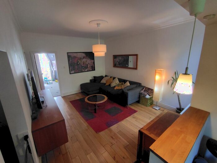 2 Bedroom Apartment To Rent In Bertram Road, L17