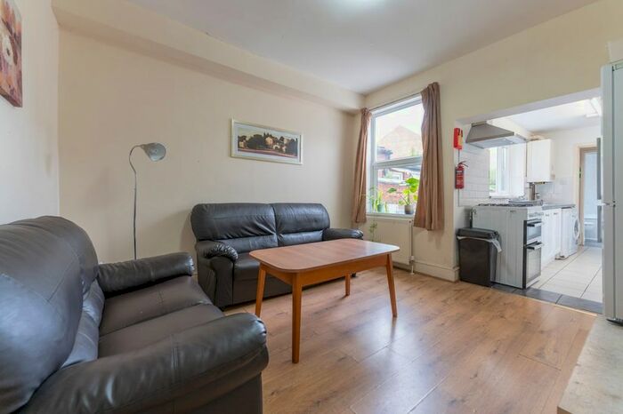 5 Bedroom Terraced House To Rent In Harrow Road, Selly Oak, Birmingham, B29