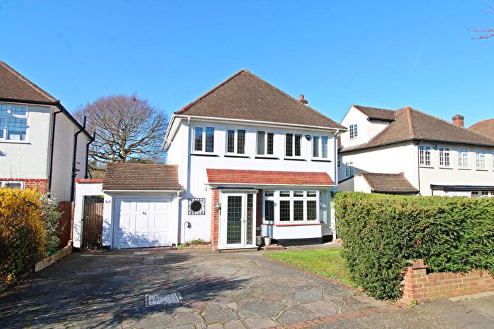 4 Bedroom Detached House For Sale In Malmains Way, Park Langley, Beckenham, BR3