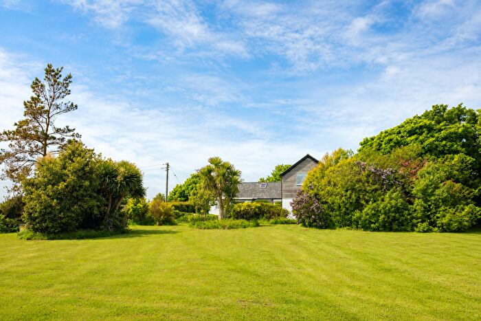 5 Bedroom Detached House For Sale In Groeslon Ceirchiog, Ty Croes, Isle Of Anglesey, LL63