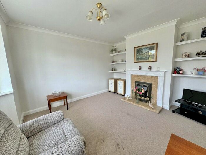 2 Bedroom Detached Bungalow For Sale In Oakleigh Crescent, Godmanchester, Cambridgeshire., PE29