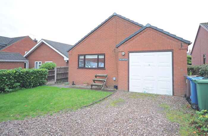 3 Bedroom Detached Bungalow To Rent In Walton Way, Stone, ST15