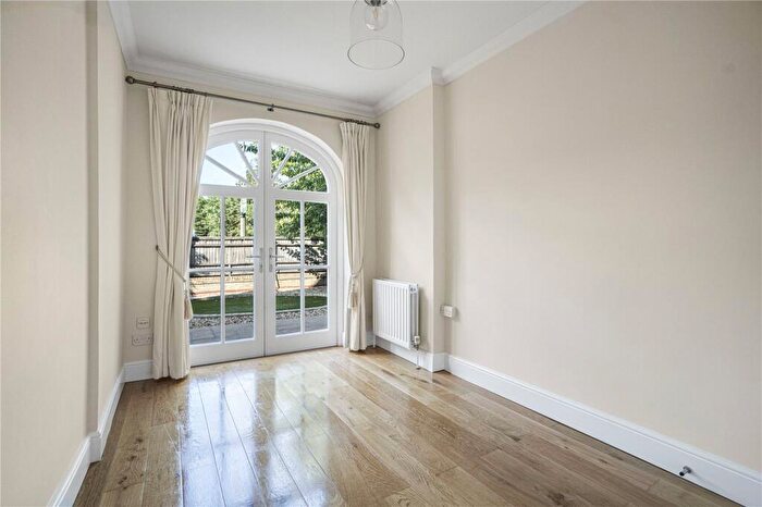 2 Bedroom Apartment For Sale In Victoria Road, Summertown, OX2
