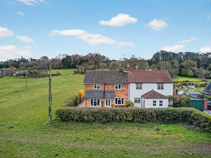 3 Bedroom Detached House For Sale In Keys Lane, Priors Marston Southam, CV47