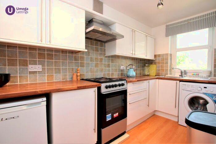 2 Bedroom Flat To Rent In Castle Wynd South, Grassmarket, Edinburgh, EH1