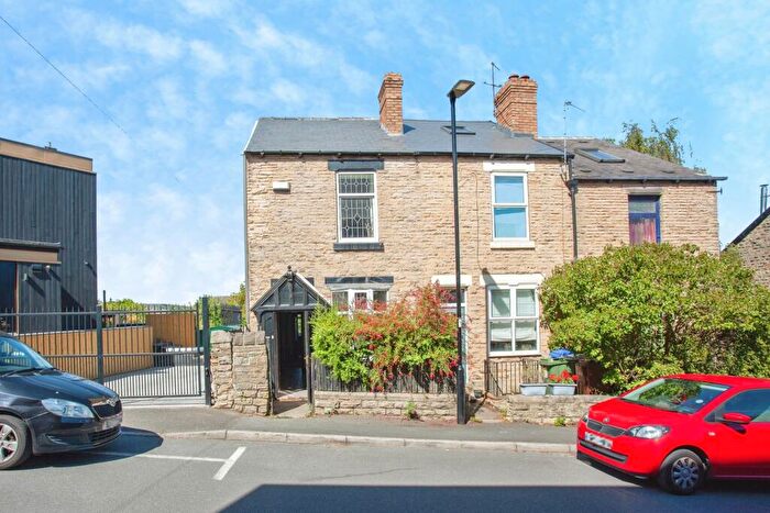 2 Bedroom End Of Terrace House For Sale In Hawthorne Street, Sheffield, S6