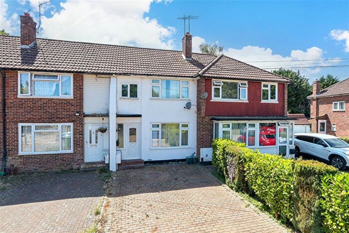 2 Bedroom Terraced House For Sale In Reeve Road, Reigate, Surrey, RH2