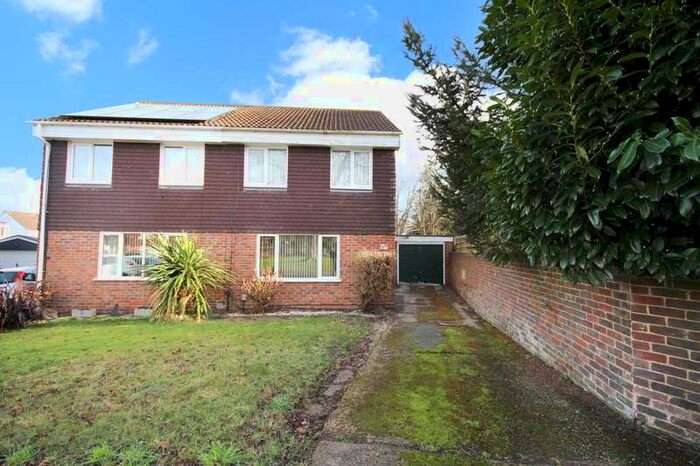 3 Bedroom Semi-Detached House To Rent In Staplehurst, Bracknell, RG12
