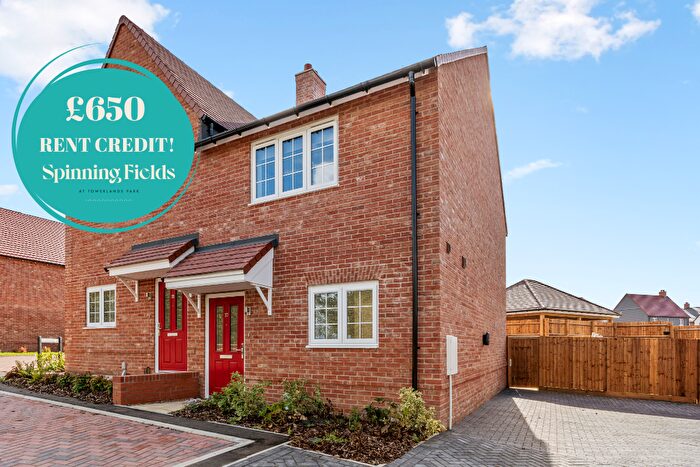 2 Bedroom End Of Terrace House To Rent In *Includes £ Rent Credit!*Cantle Mews, Braintree, Essex, CM7