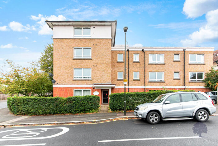 2 Bedroom Apartment To Rent In Pollard Road, Morden, SM4