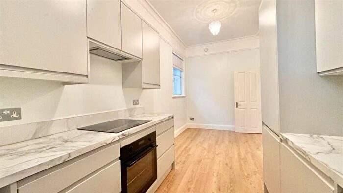 1 Bedroom Apartment To Rent In Dunrobin Court, Finchley Road, NW3