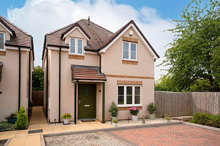 3 Bedroom Detached House For Sale In Kineton, CV35
