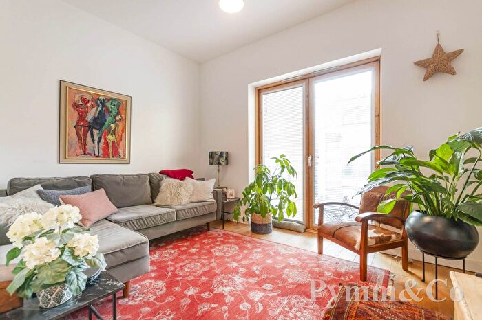 3 Bedroom Town House For Sale In Calvert Street, Norwich, NR3