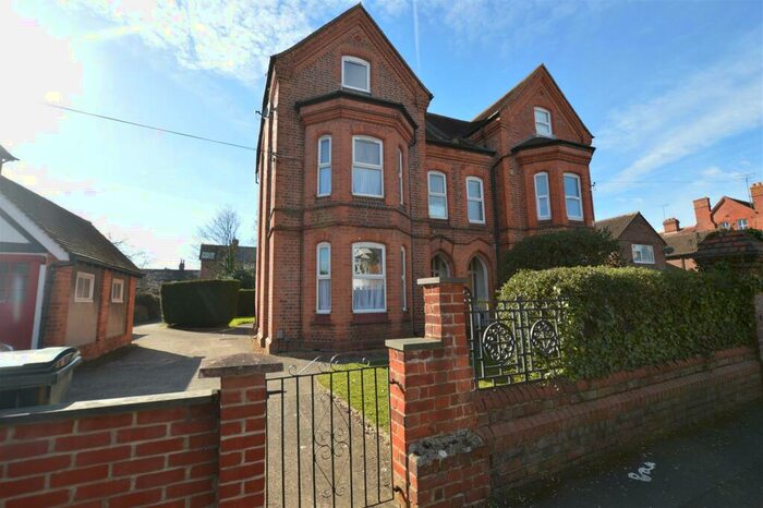 1 Bedroom Flat To Rent In Hamilton Road, Reading, RG1