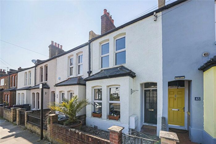 3 Bedroom Terraced House To Rent In Linkfield Road, Isleworth, TW7