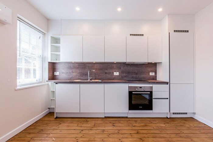 2 Bedroom Flat To Rent In Brenthouse Road, London, E9