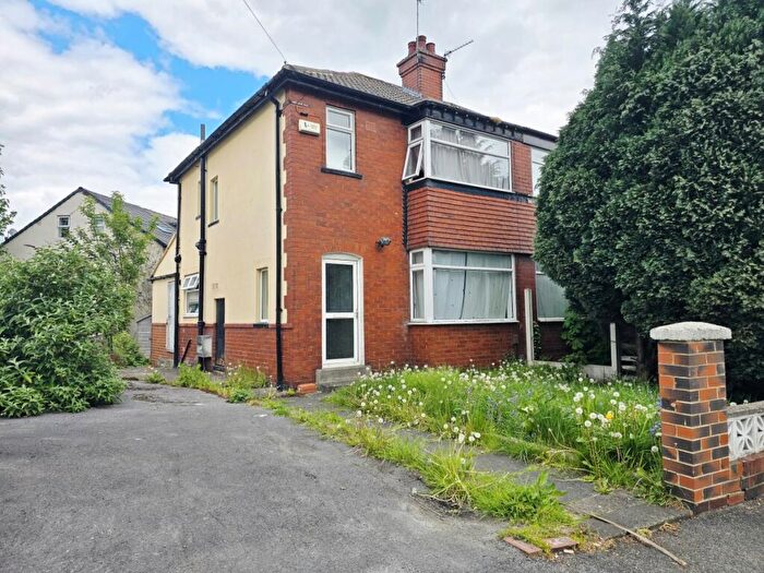 3 Bedroom Semi Detached House To Rent In Newport View, Headingley, Leeds, LS6