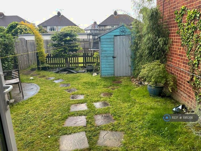 2 Bedroom Maisonette To Rent In Bellegrove Road, Welling, DA16