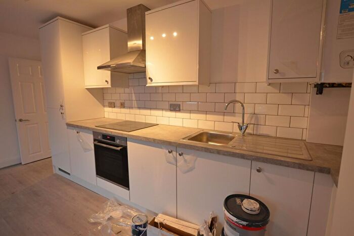 2 Bedroom Apartment To Rent In High Road, Woodford Green, IG8