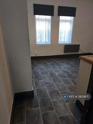 1 Bedroom Flat To Rent In Elmfield Road, Doncaster, DN1