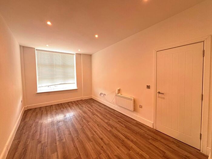 1 Bedroom Flat To Rent In College Place, Southampton, SO15