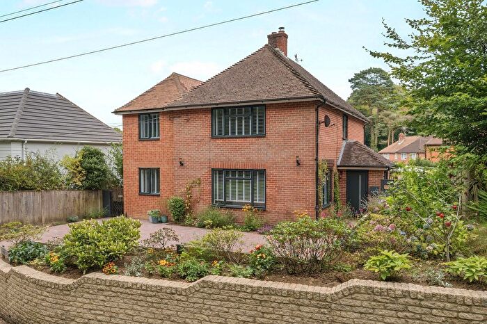 5 Bedroom Detached House To Rent In Hammer Lane, Haslemere, GU27