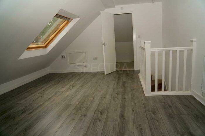 3 Bedroom Flat To Rent In Billesley Lane, Moseley, B13