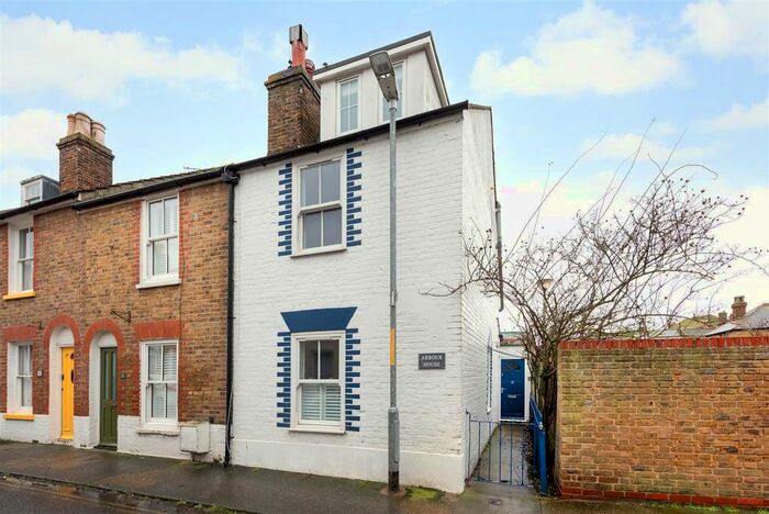 2 Bedroom End Of Terrace House To Rent In Albert Street, Whitstable, CT5