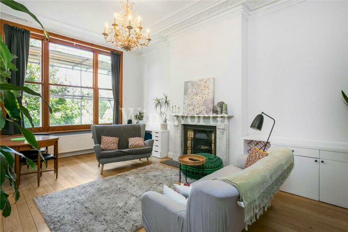 1 Bedroom Apartment To Rent In Queens Drive, London, N4