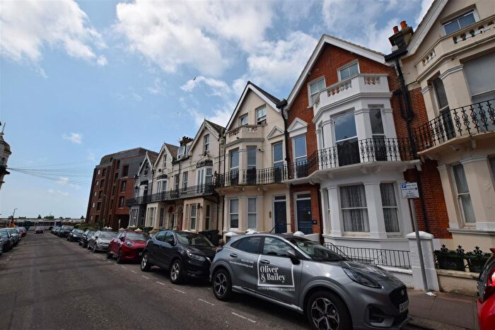 2 Bedroom Flat To Rent In Wilton Road, Bexhill-On-Sea, TN40