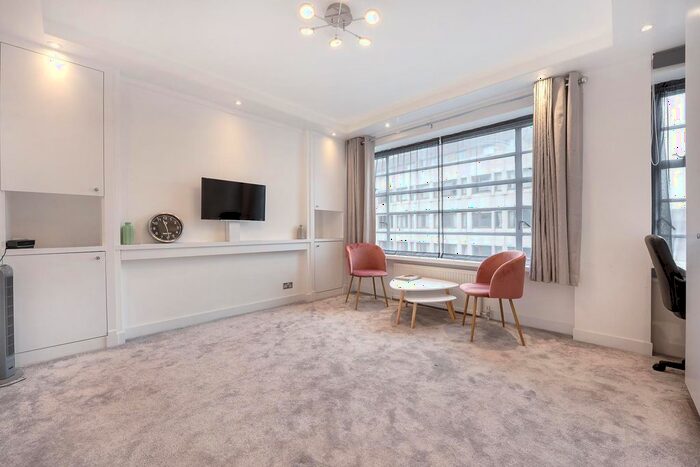 Studio To Rent In Petty France, London, Uk, SW1H