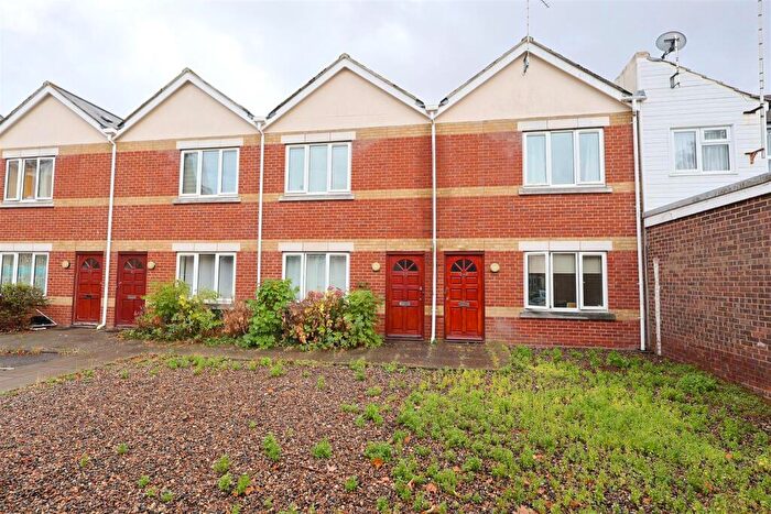 1 Bedroom Maisonette To Rent In Trafalgar Court, Trafalgar Street, Gillingham, ME7
