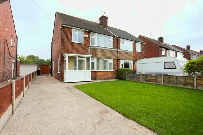 3 Bedroom Semi-Detached House To Rent In Curzon Green, Offerton, Stockport, SK2