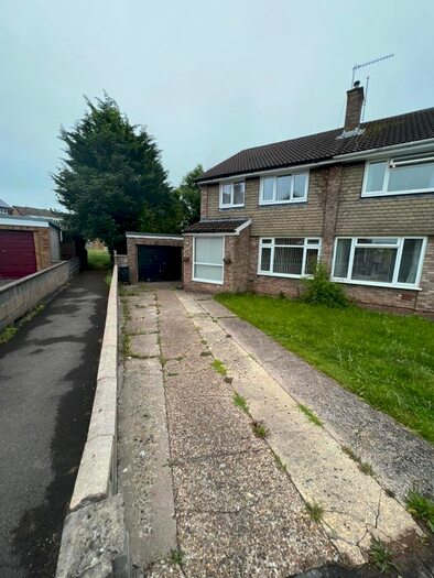 3 Bedroom Semi-Detached House To Rent In Wistaria Close, Newport, NP20