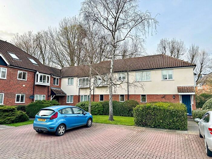 2 Bedroom Flat For Sale In The Meadows, Sawbridgeworth, CM21