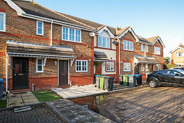 2 Bedroom House To Rent In Archdale Place, New Malden, KT3