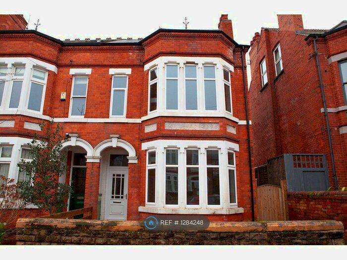 4 Bedroom Semi-Detached House To Rent In Premier Road, Nottingham NG7
