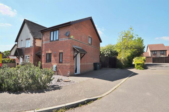 2 Bedroom End Of Terrace House To Rent In The Belfry Hailsham, BN27