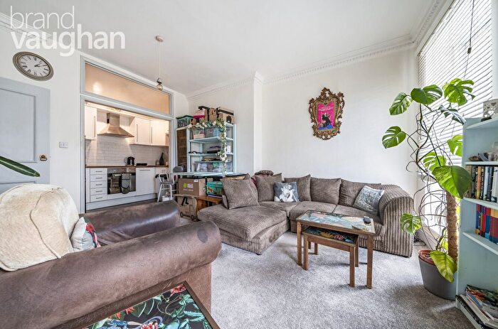 2 Bedroom Flat To Rent In Portland Place, Brighton, East Sussex, BN2